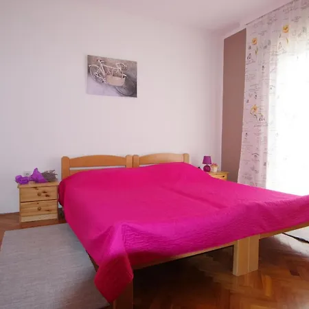 Apartment Suzi Valdebek Pula