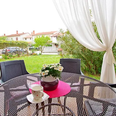 Suzi Valdebek Apartment