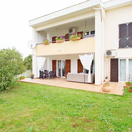 Suzi Valdebek Apartment Pula