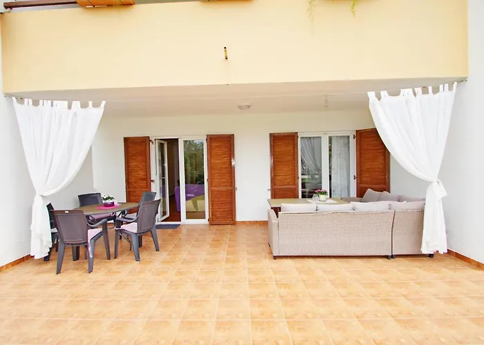 Suzi Valdebek Διαμέρισμα Πούλα