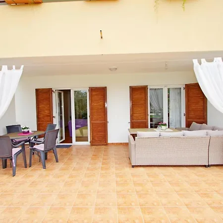 Suzi Valdebek شقة بولا