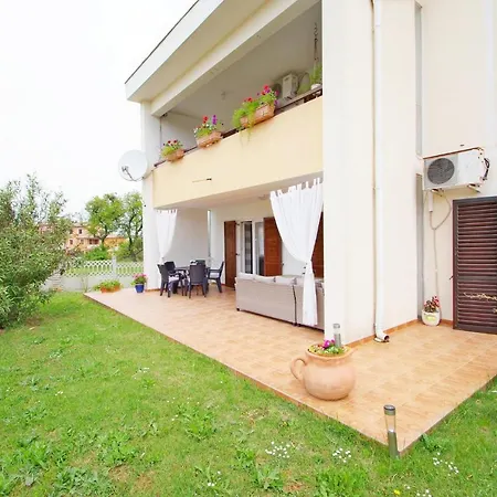 Suzi Valdebek بولا